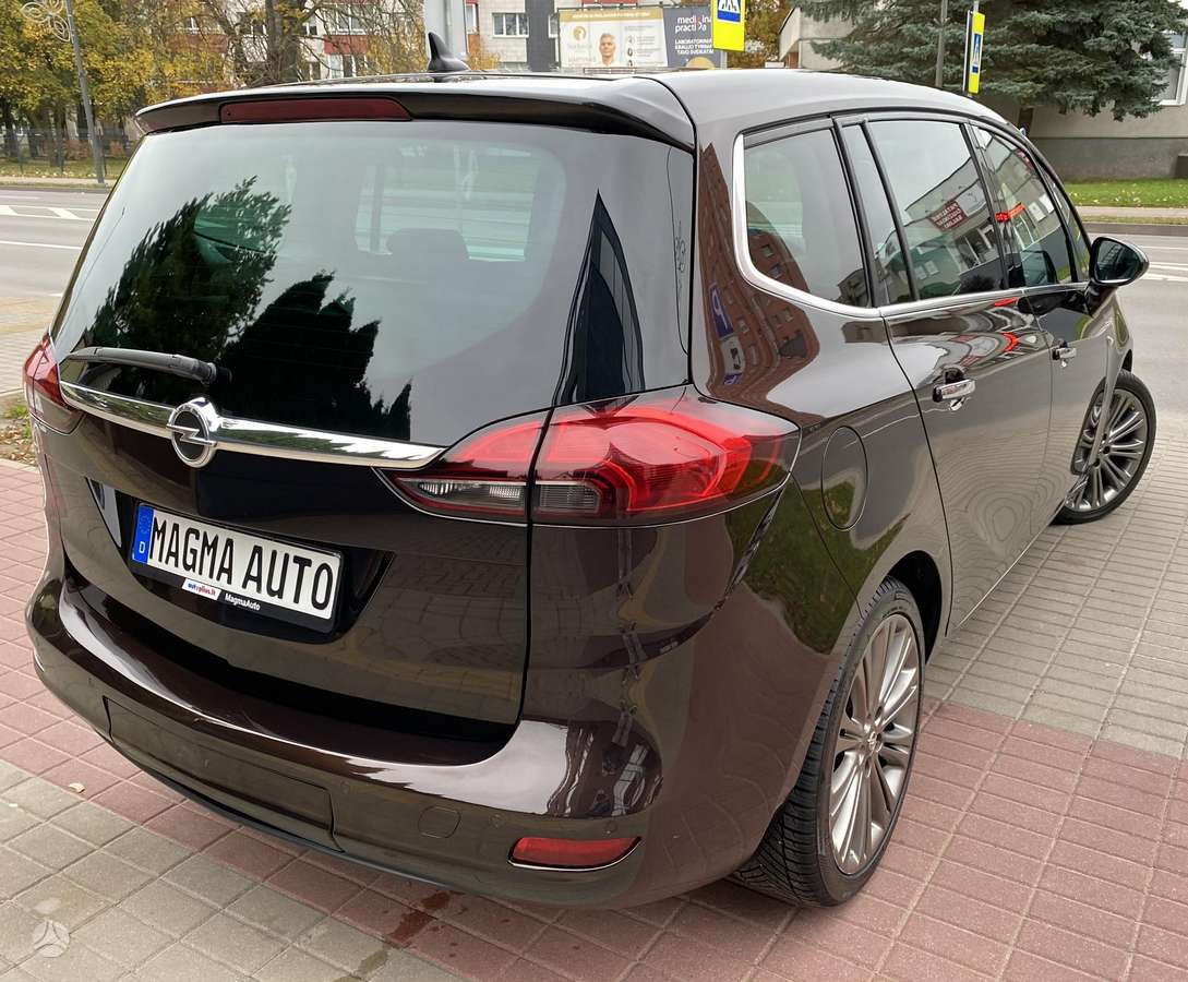 Opel Zafira 2012 — photo 15