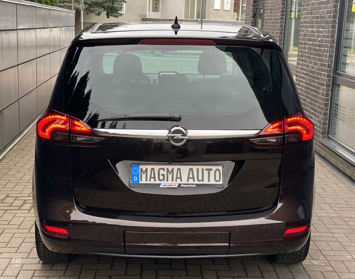 Opel Zafira 2012 — photo 21