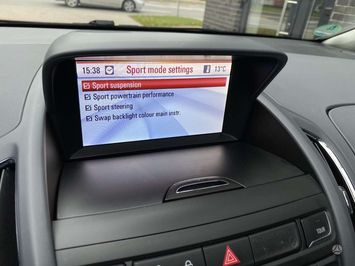 Opel Zafira 2012 — photo 42