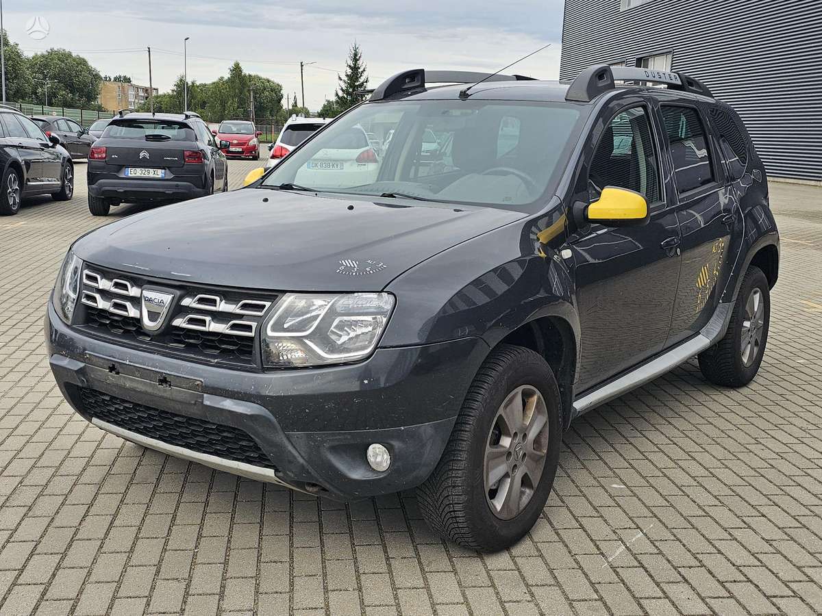 Dacia Duster 2014 — rear view
