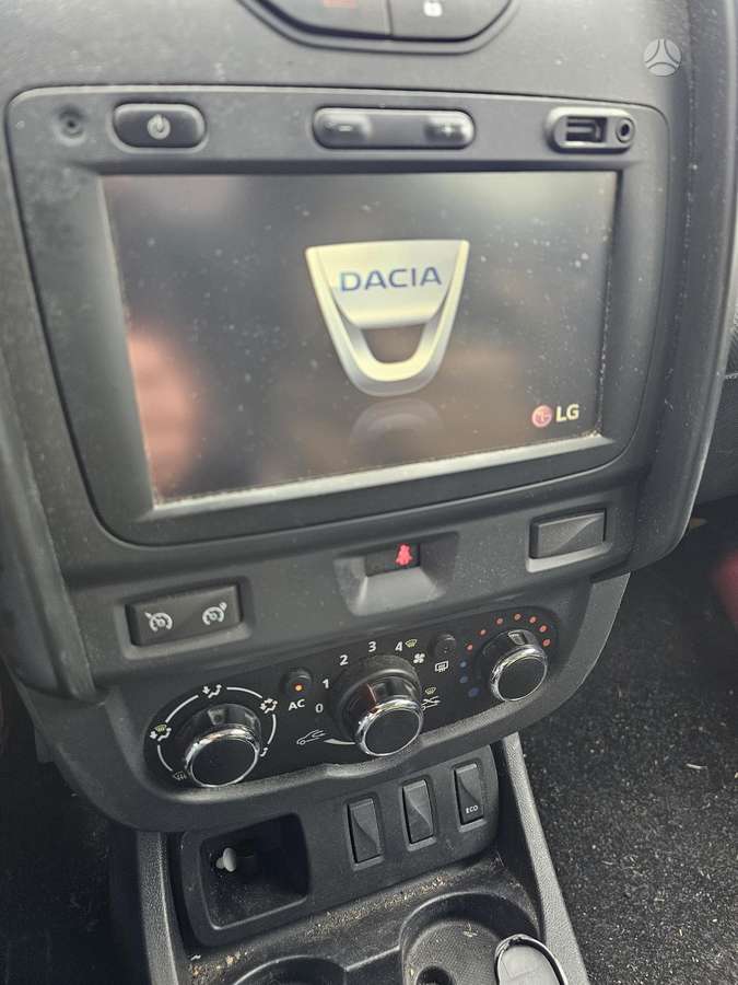Dacia Duster 2014 — photo 9