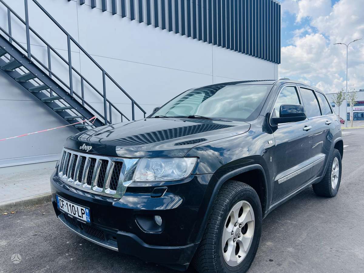 Jeep Grand 2014 — rear view