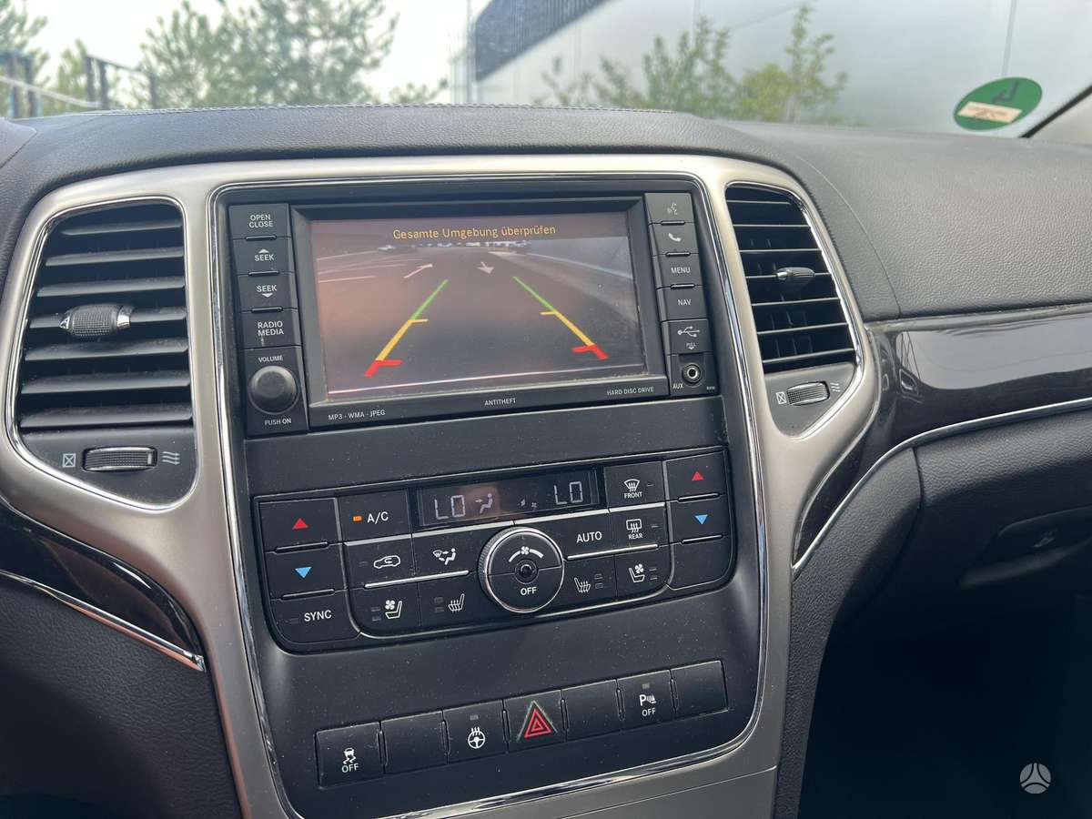 Jeep Grand 2014 — photo 8