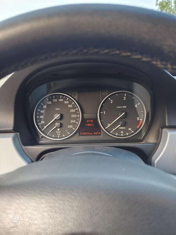 BMW 316 2011 — photo 6