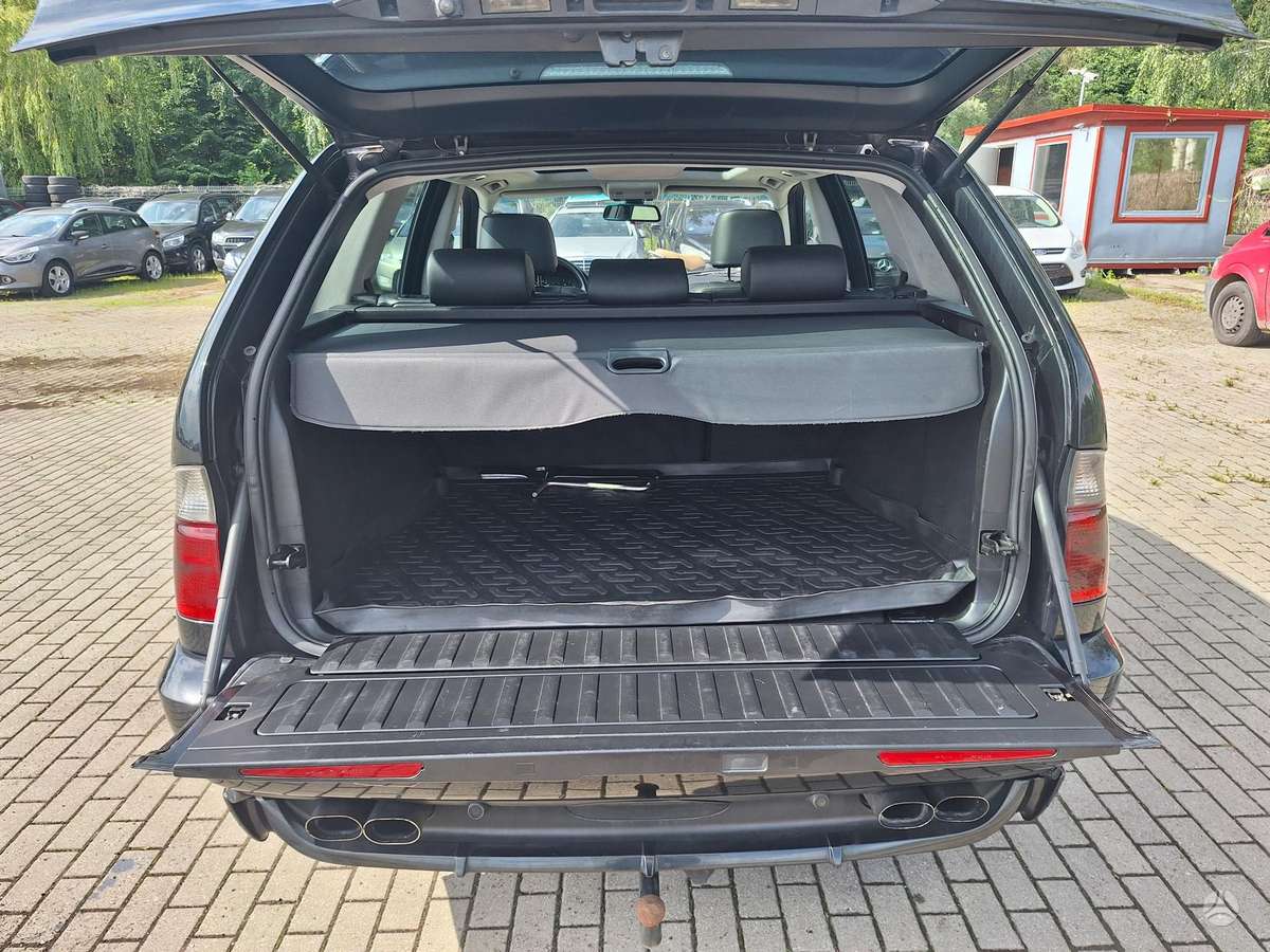 BMW X5 2004 — photo 11
