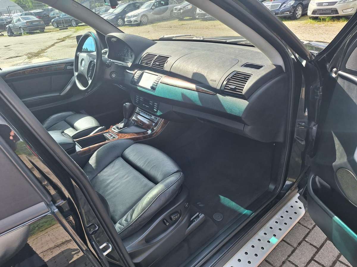 BMW X5 2004 — photo 13
