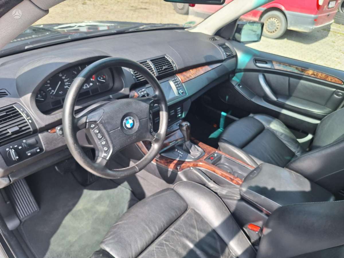 BMW X5 2004 — photo 18