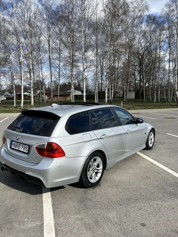 BMW 318 2007 — двигун 1995 cm³, 143 HP (105kW)