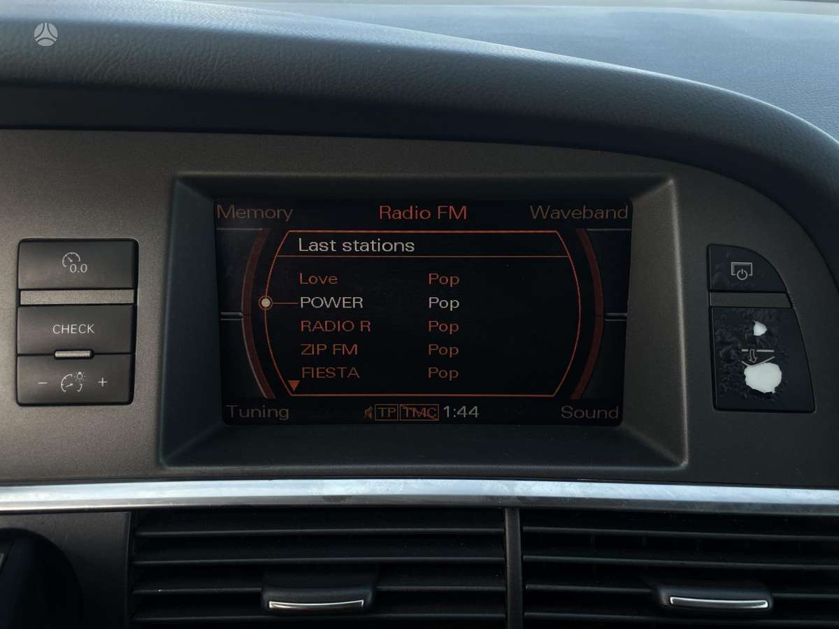 Audi A6 2006 — photo 18