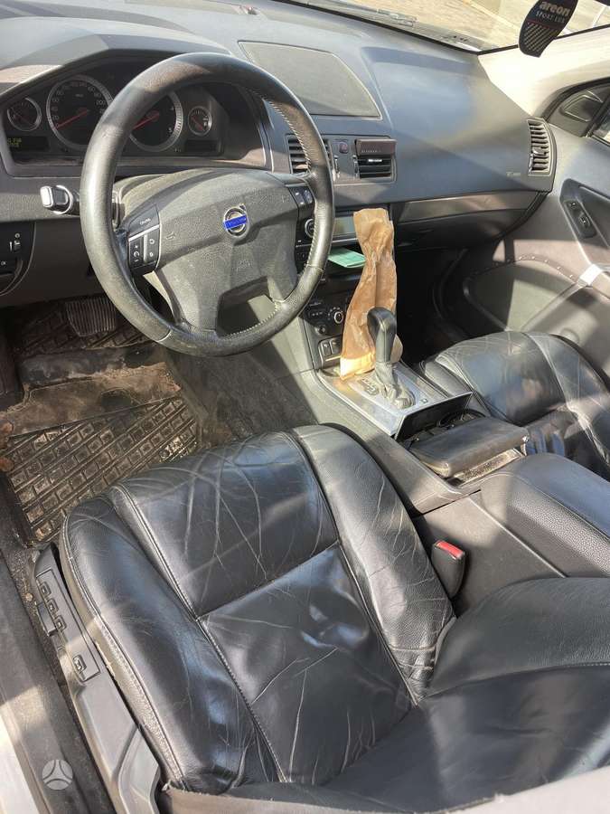 Volvo XC90 2009 — photo 8