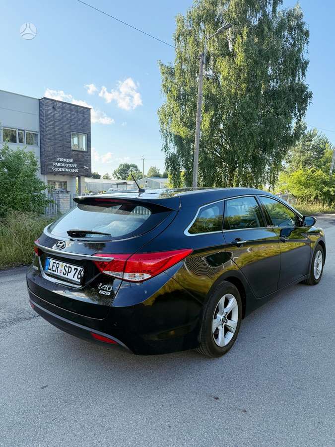 Hyundai i40 2014 — rear view