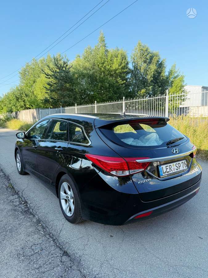 Hyundai i40 2014 — engine 1685 cm³, 136 HP (100kW)