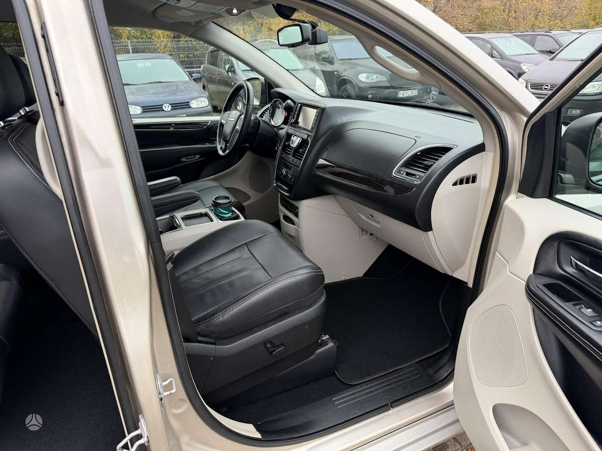 Chrysler Town 2012 — photo 14