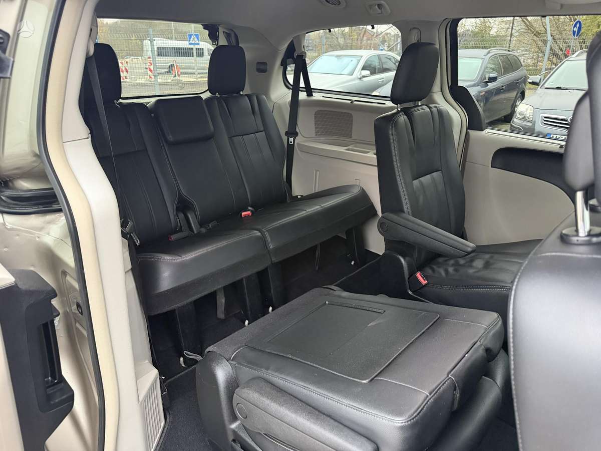 Chrysler Town 2012 — photo 16