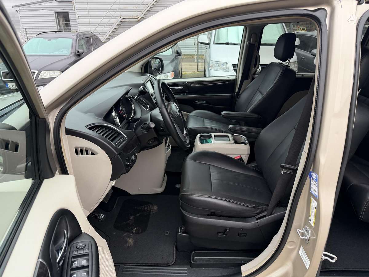Chrysler Town 2012 — photo 19