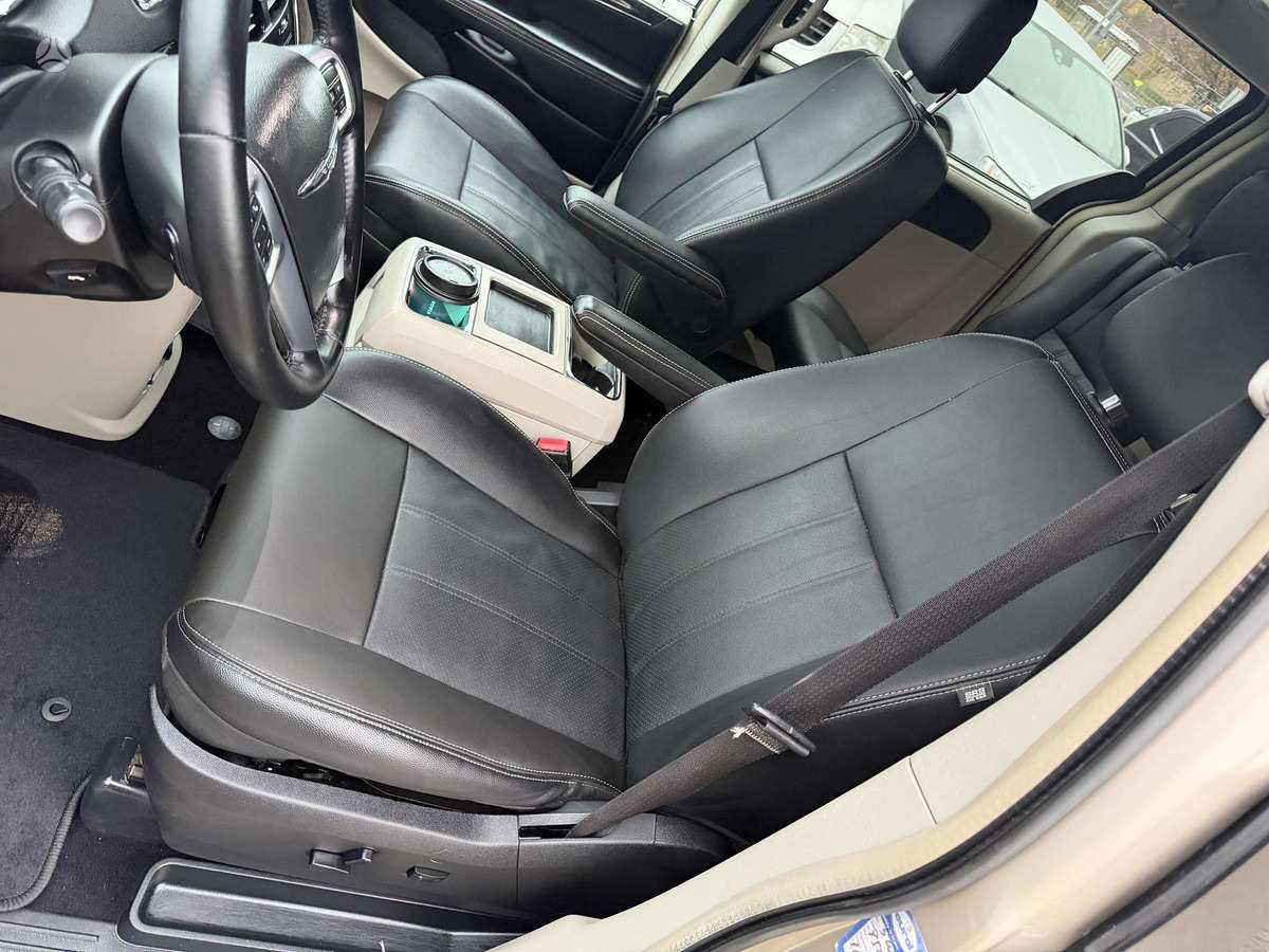 Chrysler Town 2012 — photo 20