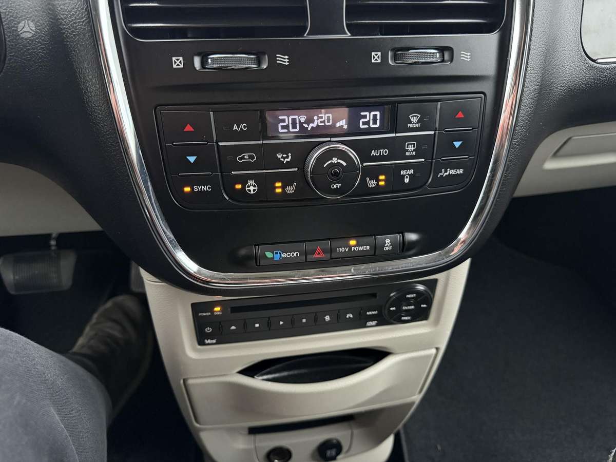 Chrysler Town 2012 — photo 27