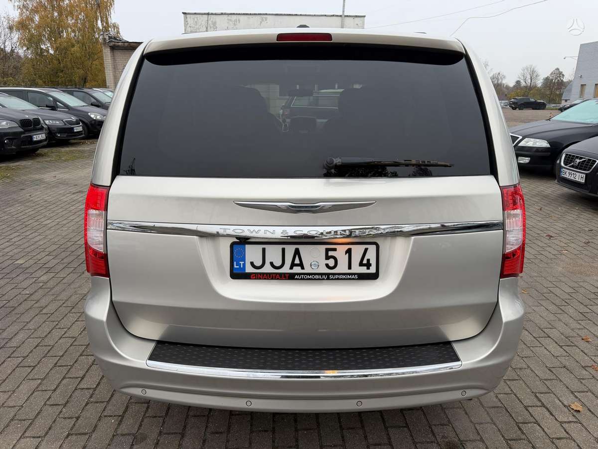 Chrysler Town 2012 — photo 6