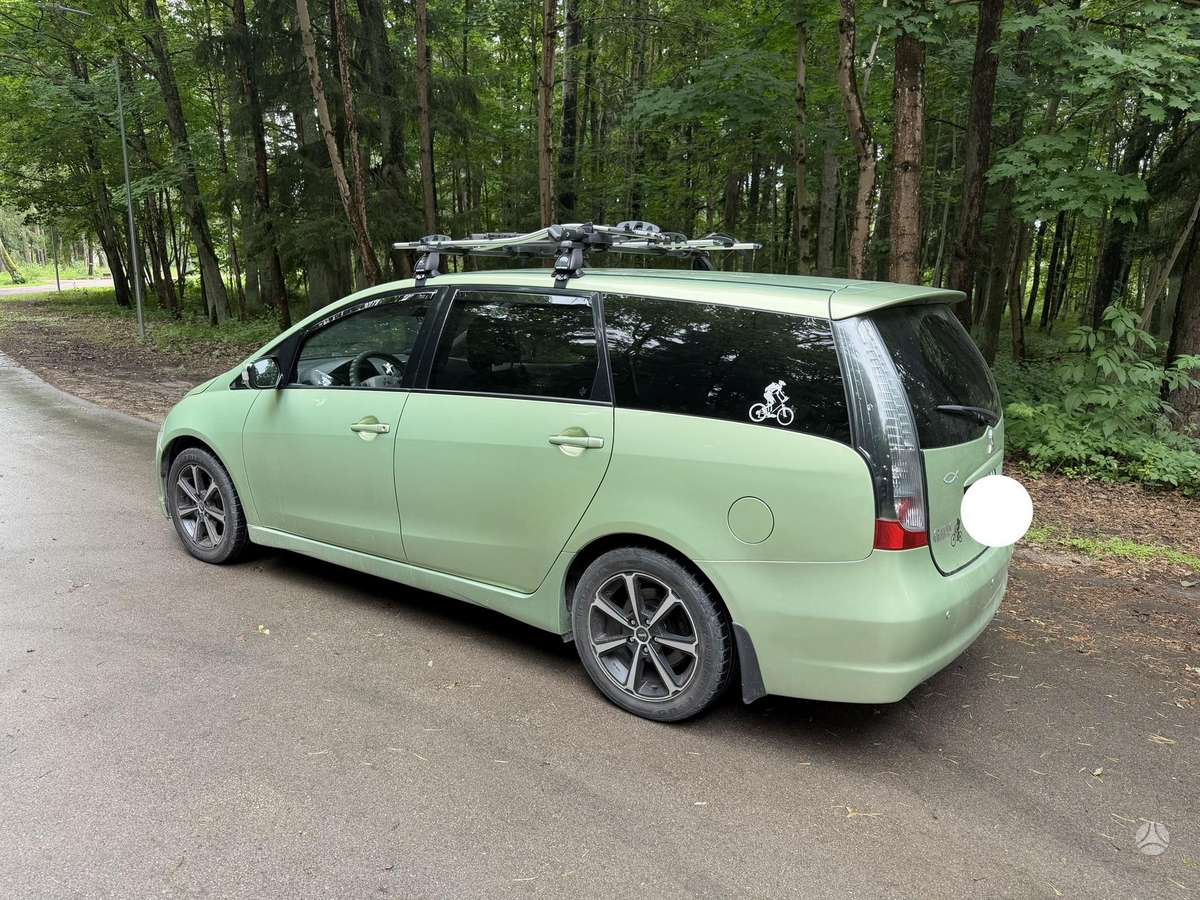 Mitsubishi Grandis 2005 — photo 5