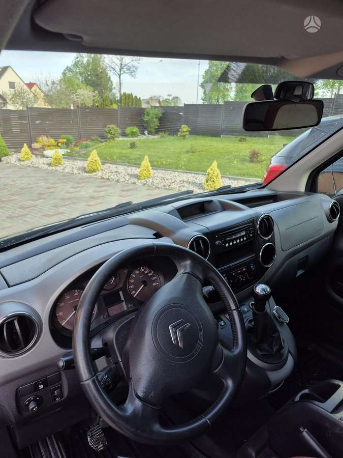Citroen Berlingo 2012 — engine