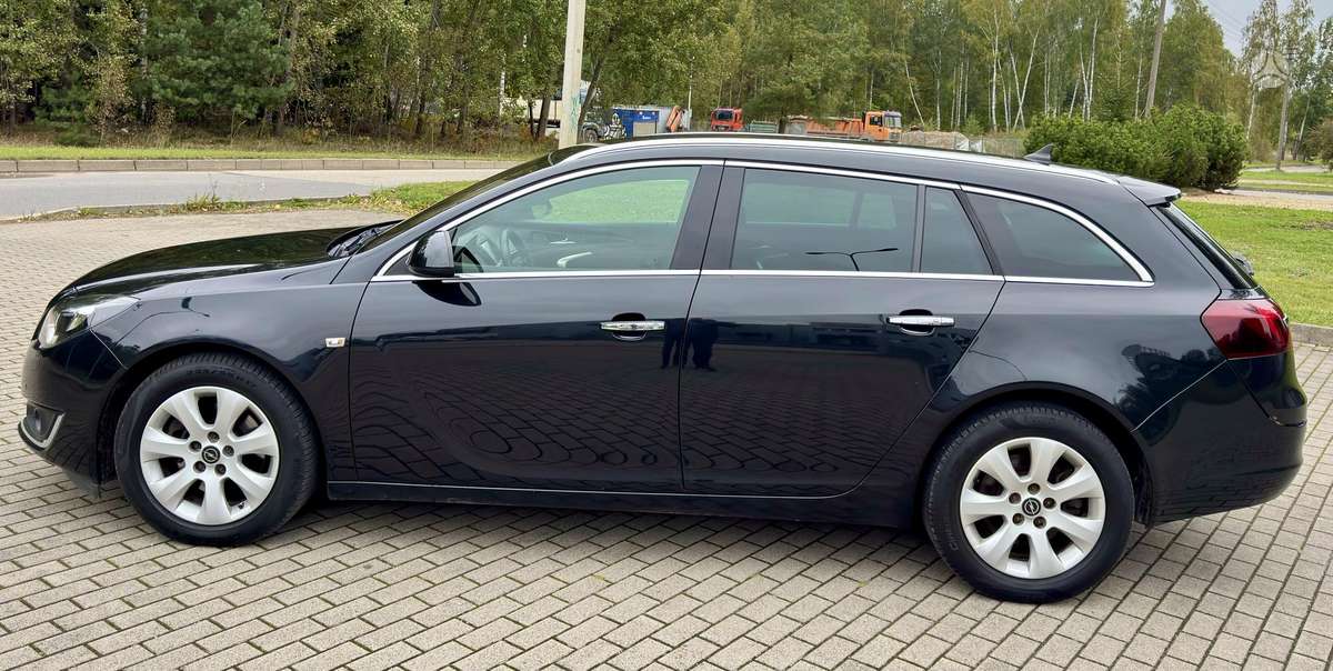 Opel Insignia 2014 — салон