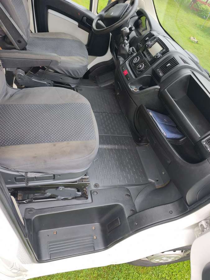 Peugeot Boxer 2015 — photo 13