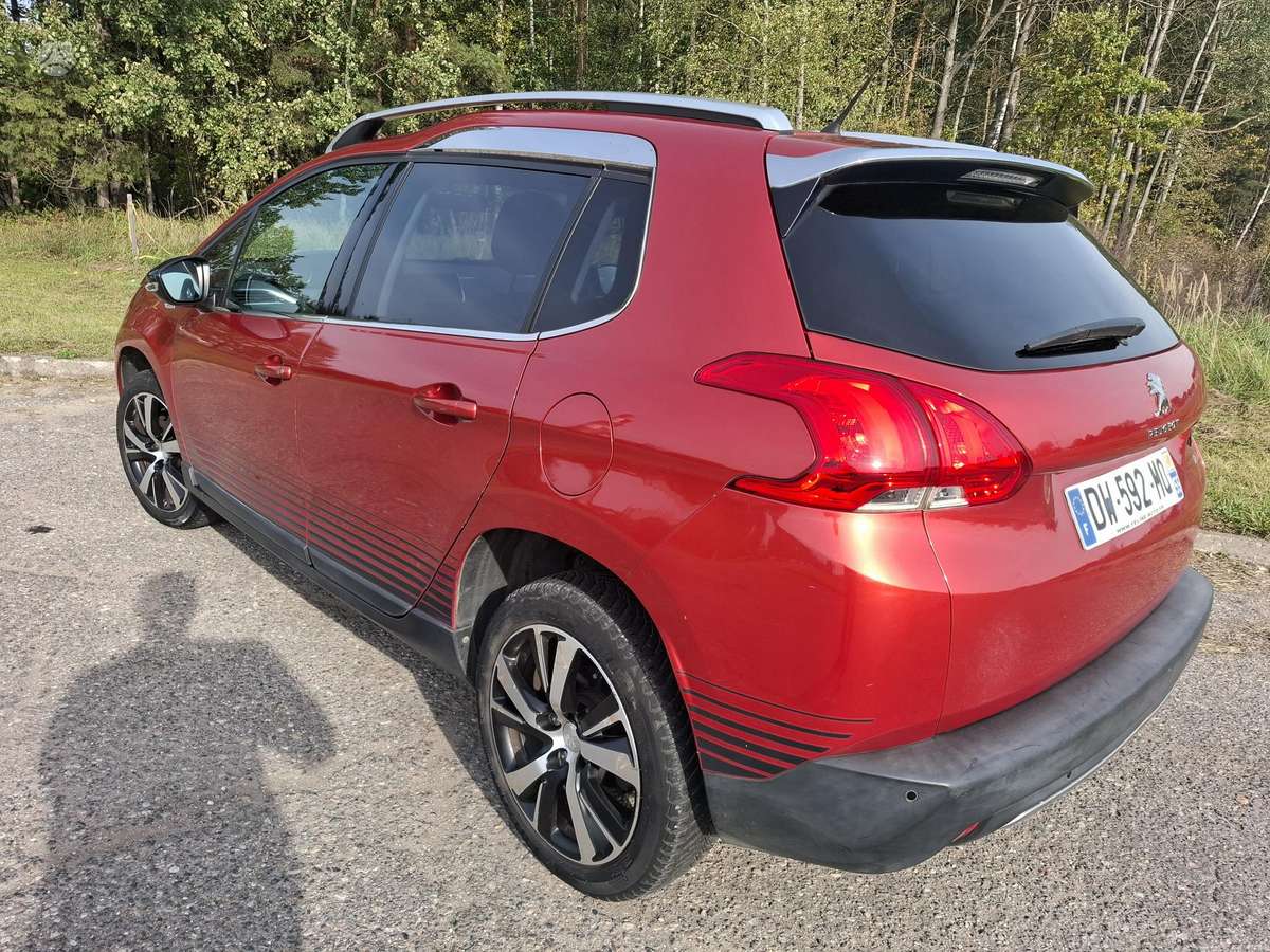 Peugeot 2008 2015 — photo 5