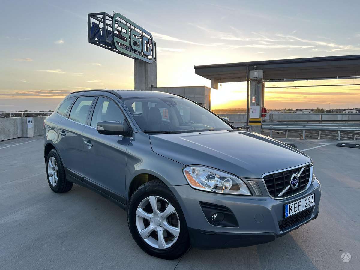 Volvo XC60 2009 — photo 11