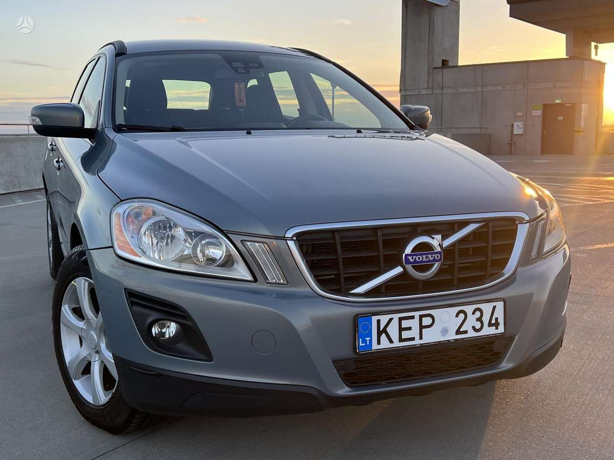 Volvo XC60 2009 — photo 13
