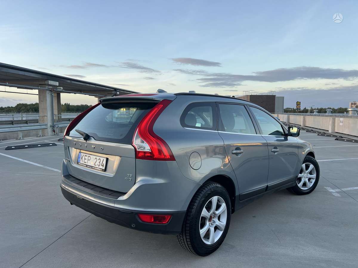 Volvo XC60 2009 — photo 20