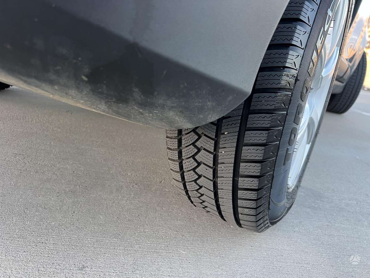 Volvo XC60 2009 — photo 21