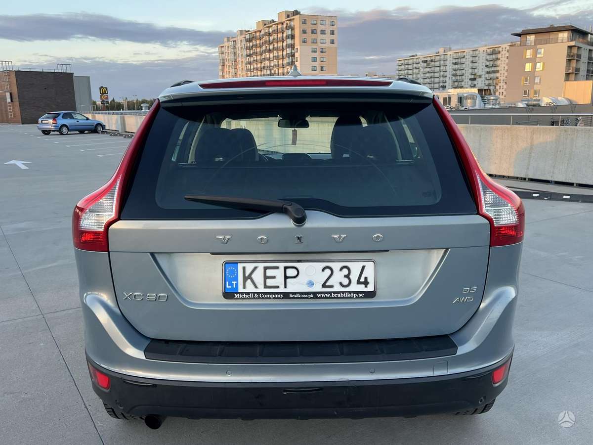 Volvo XC60 2009 — photo 9
