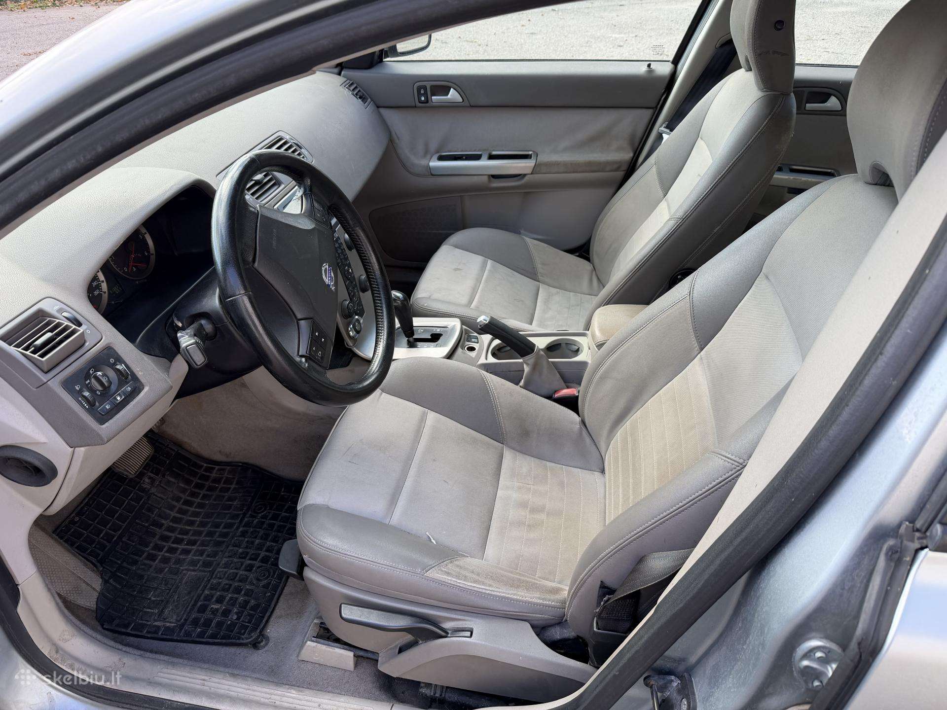 Volvo V50 2006 — photo 10