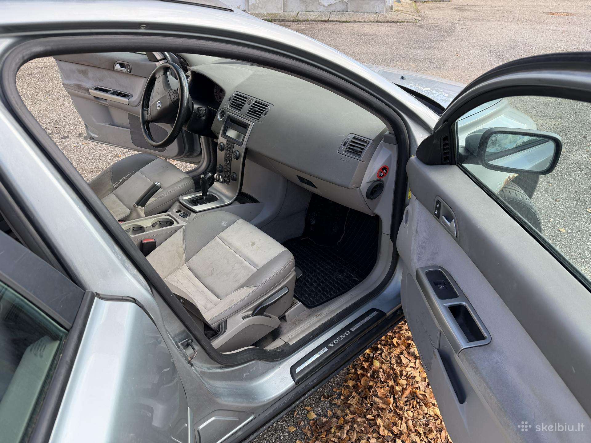Volvo V50 2006 — photo 13