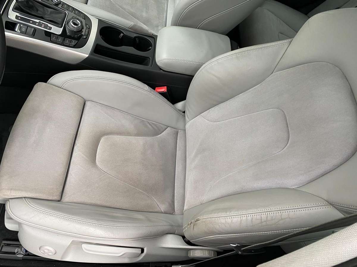 Audi A4 2012 — photo 10
