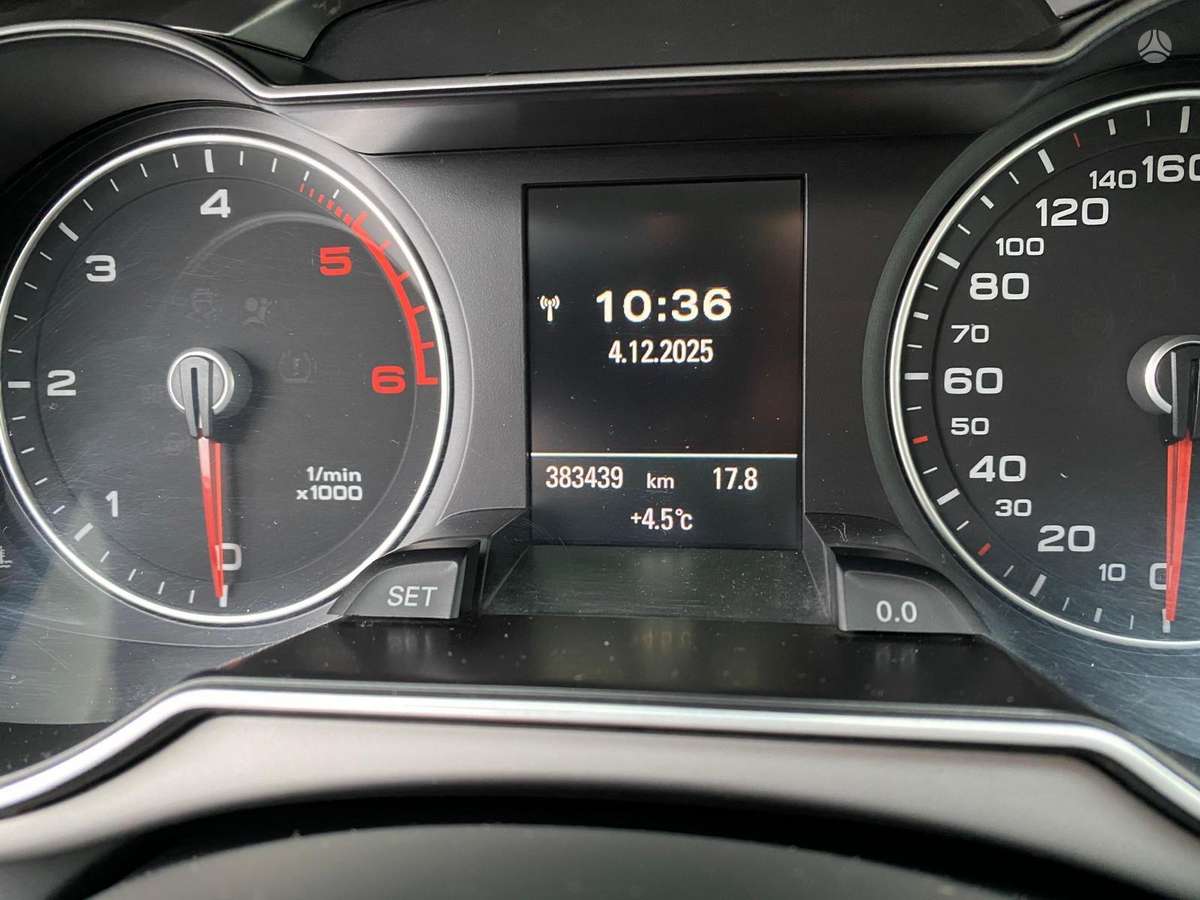 Audi A4 2012 — photo 13