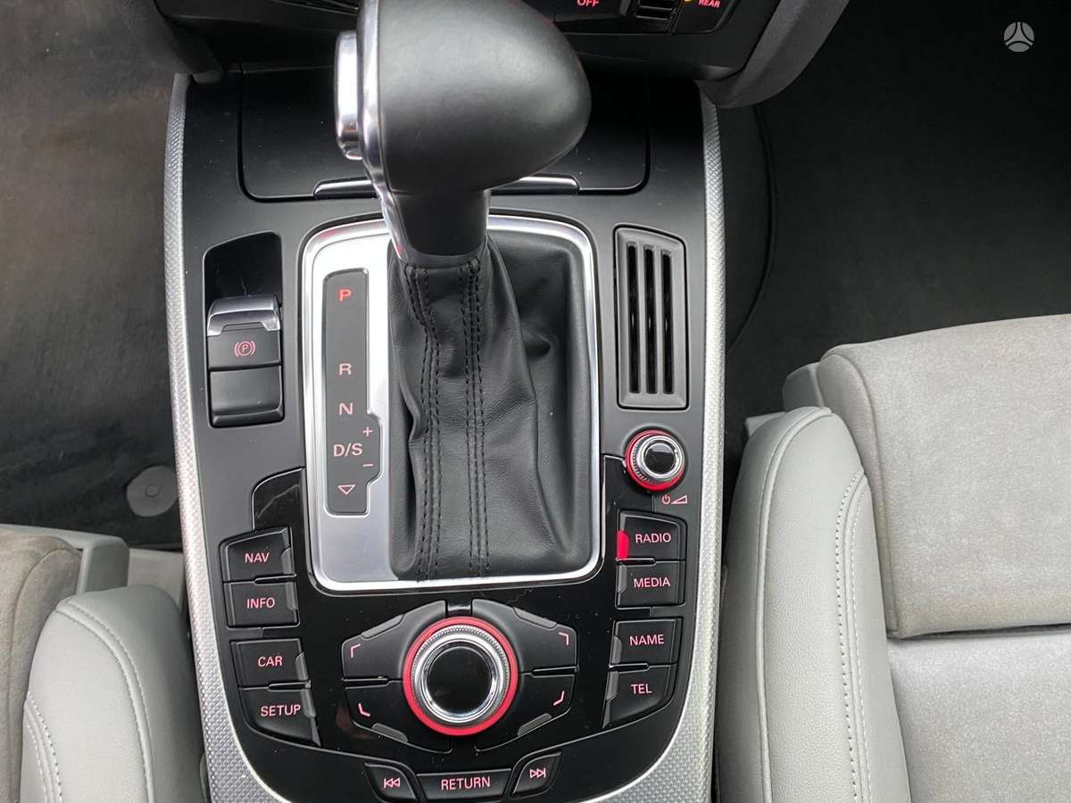 Audi A4 2012 — photo 15