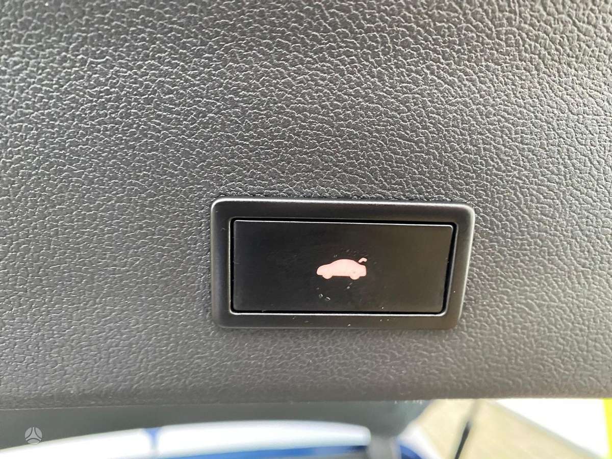 Audi A4 2012 — photo 20