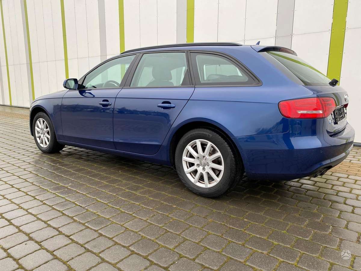 Audi A4 2012 — photo 5
