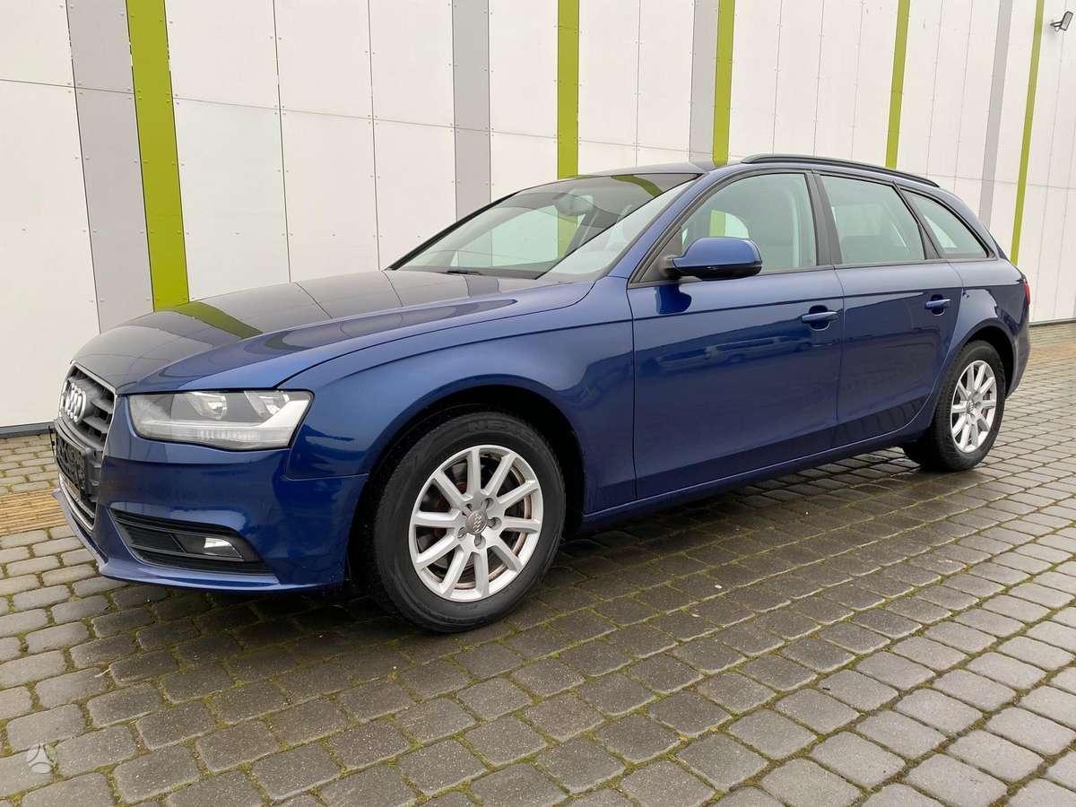 Audi A4 2012 — photo 7