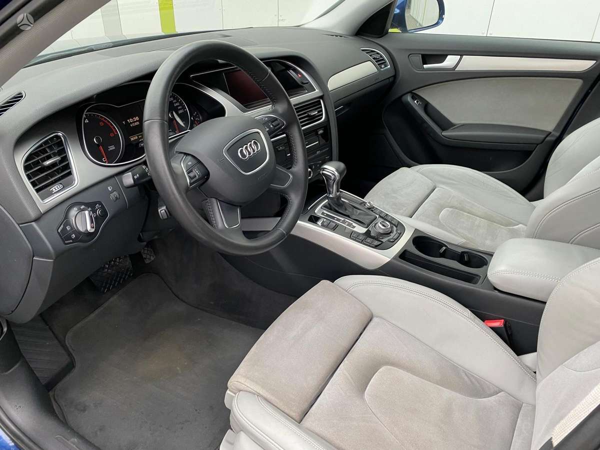 Audi A4 2012 — photo 9