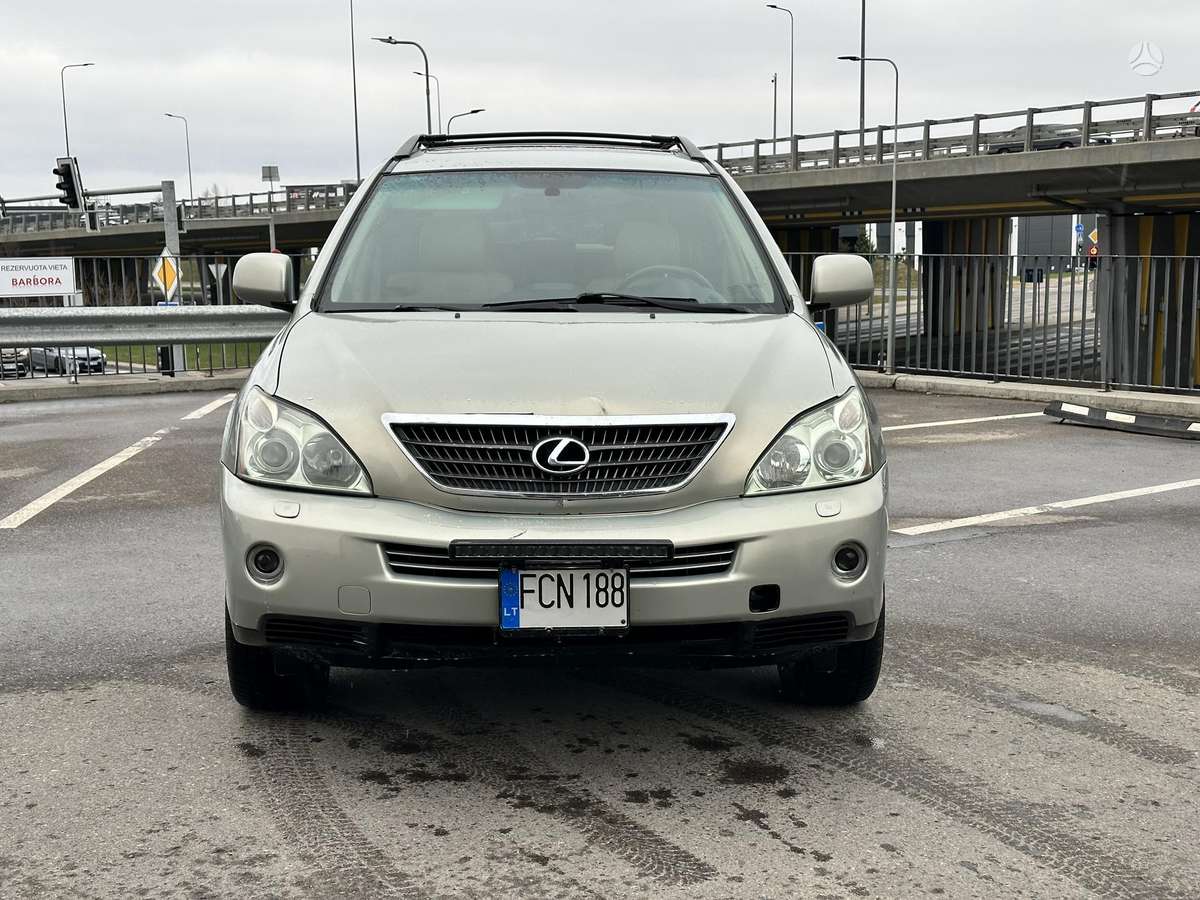 Lexus RX 2006 — вигляд ззаду