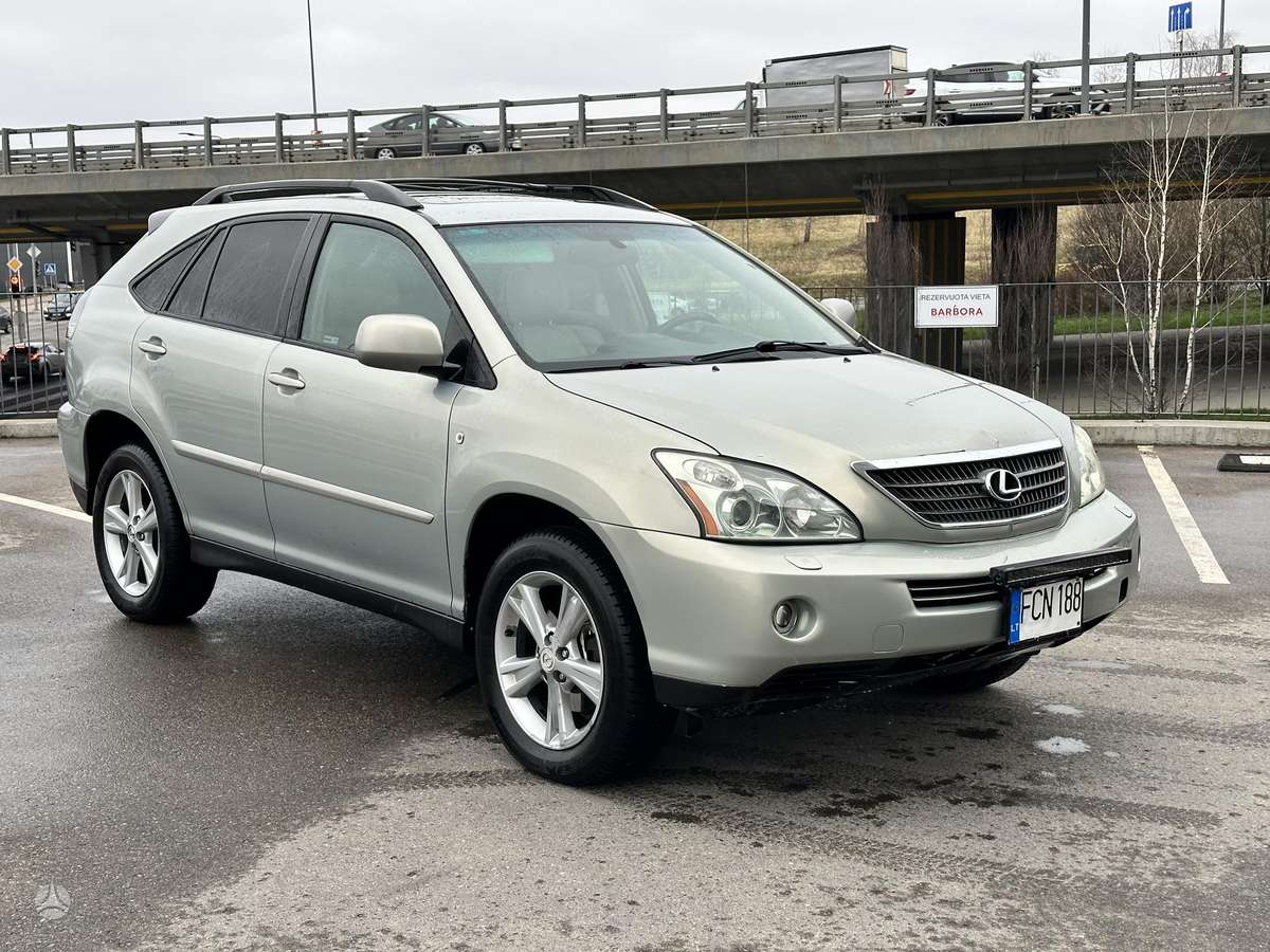 Lexus RX 2006 — салон