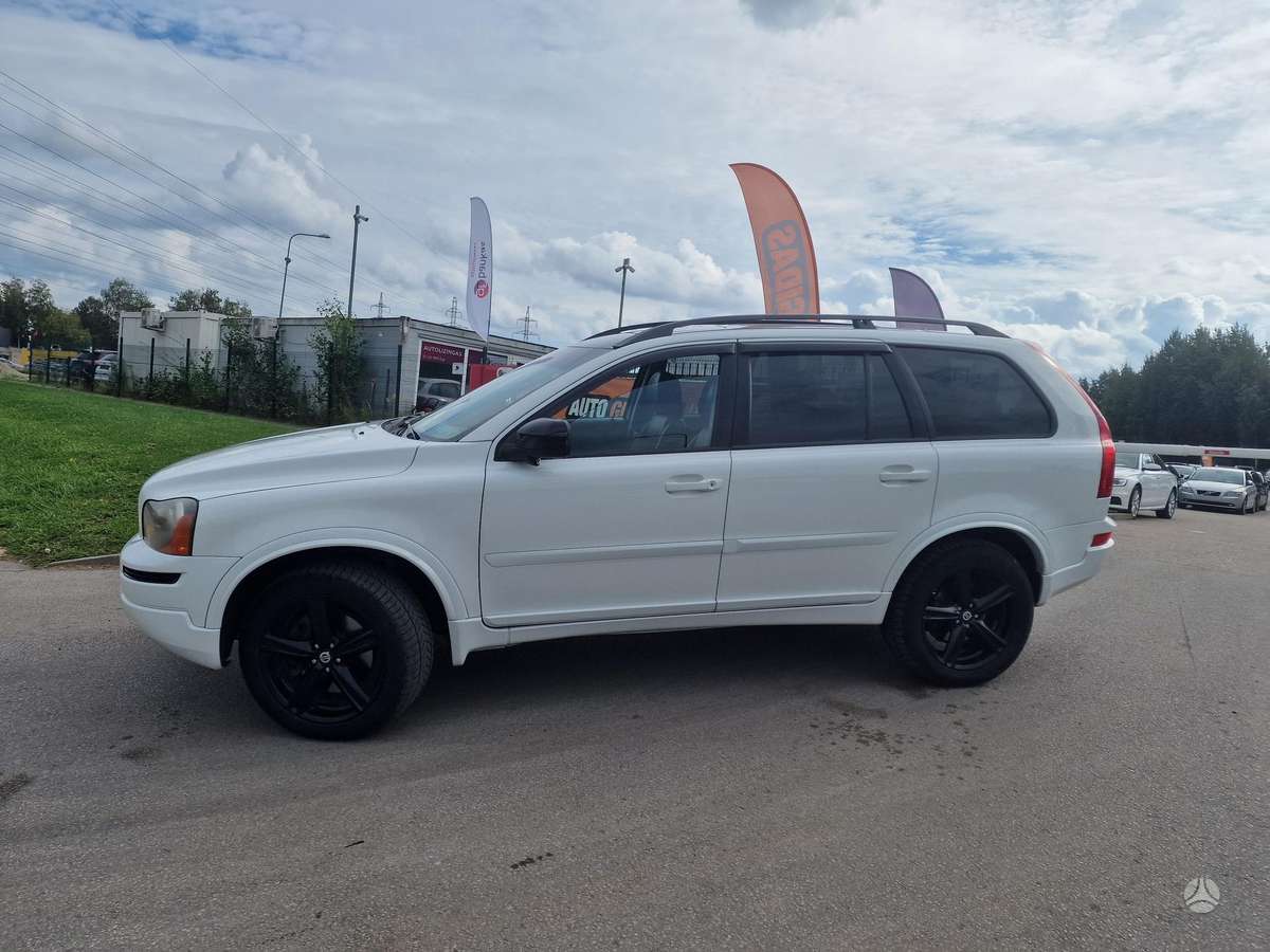 Volvo XC90 2008 — двигун 3200 cm³, 238 HP (175kW)