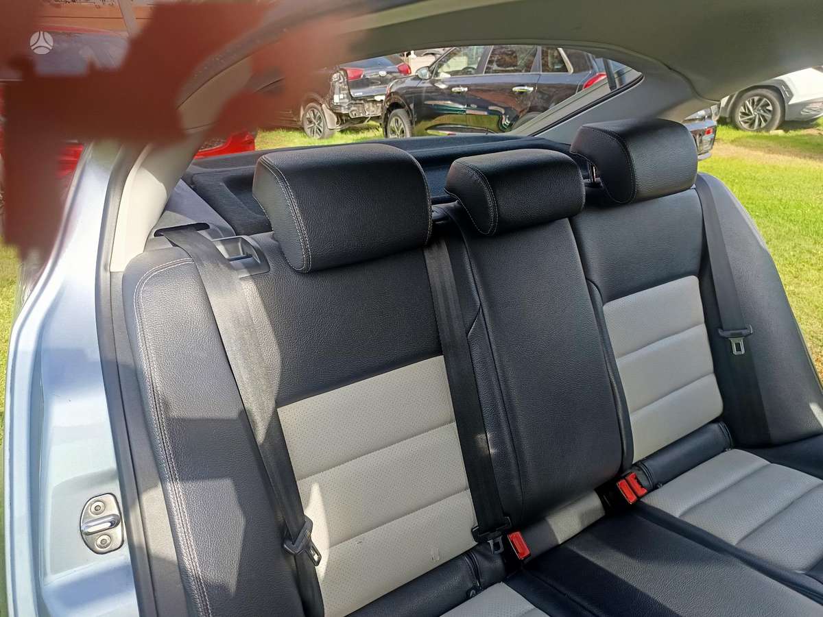 Skoda Octavia 2012 — photo 14