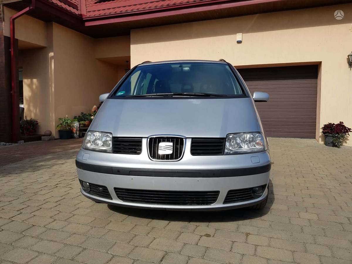 Seat Alhambra 2009 — двигун 1968 cm³, 140 HP (103kW)