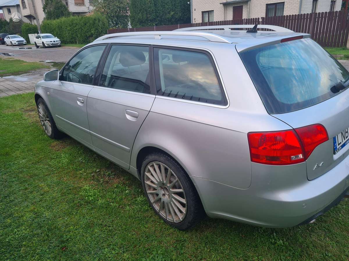 Audi A4 2006 — двигун 2698 cm³, 179 HP (132kW)