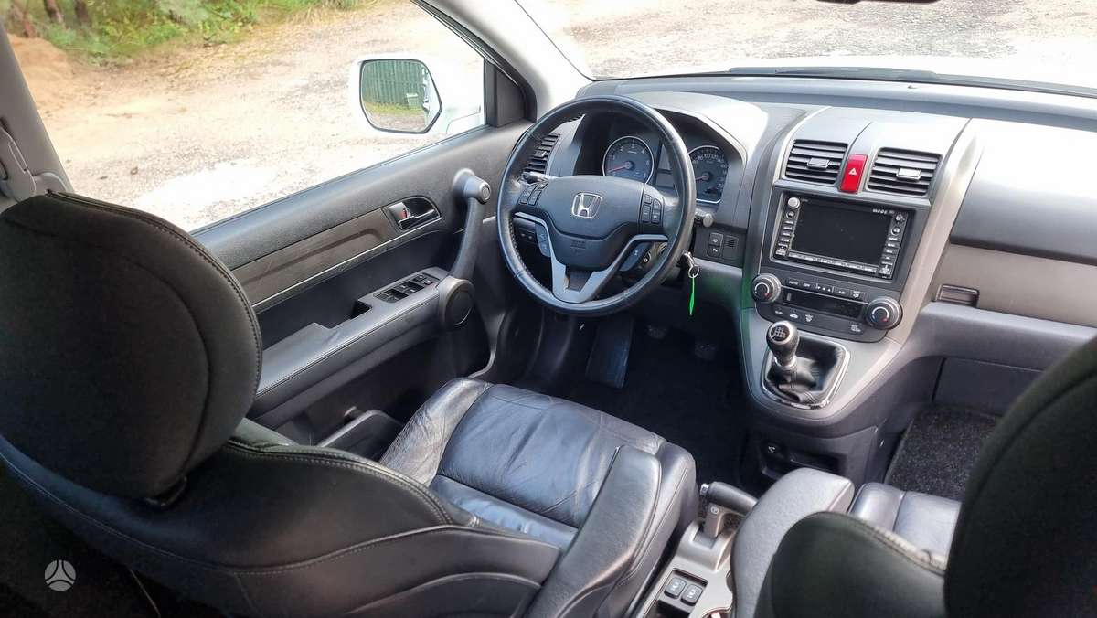 Honda CR-V 2011 — photo 29