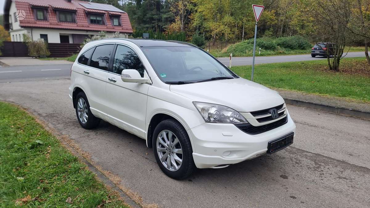 Honda CR-V 2011 — engine 2200 cm³, 150 HP (110kW)