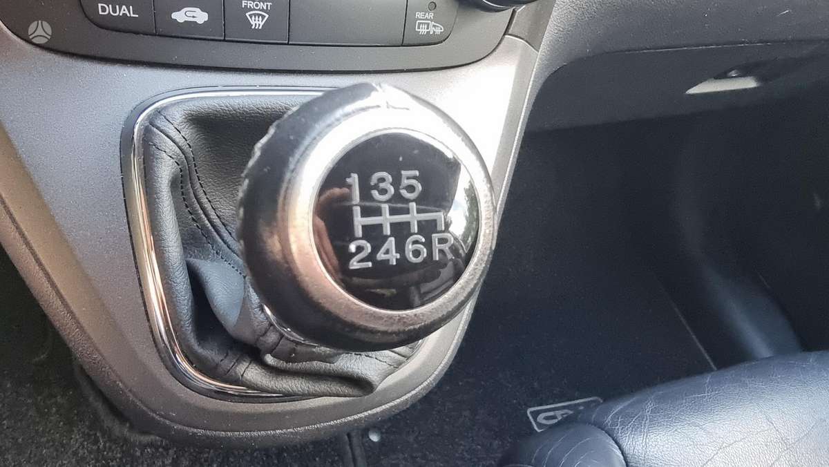 Honda CR-V 2011 — photo 45